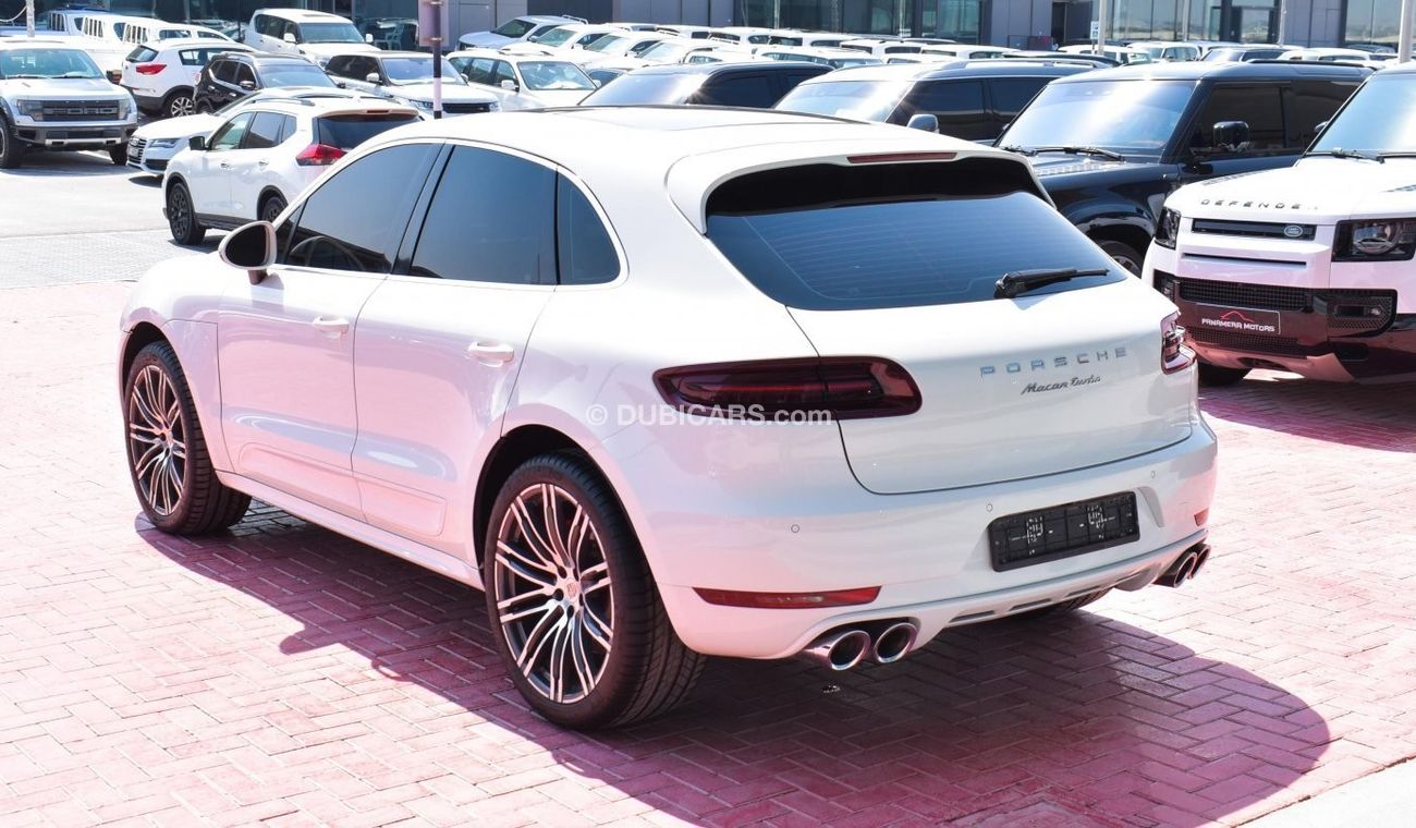 Used Porsche Macan Turbo 2015 for sale in Abu Dhabi 555135