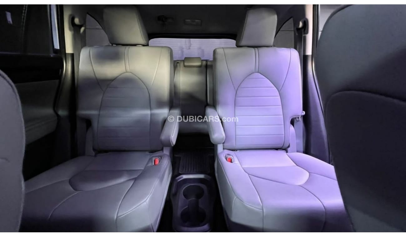 Toyota Highlander 2022 Toyota Highlander XLE AWD 4x4 Full Option Without Paint