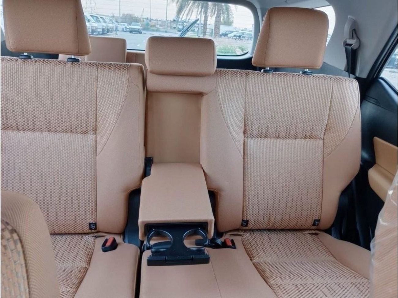 تويوتا فورتونر SR5 2023 A/T 4X4 , V4 2.7L Gasoline suv White color EXPORT ONLY