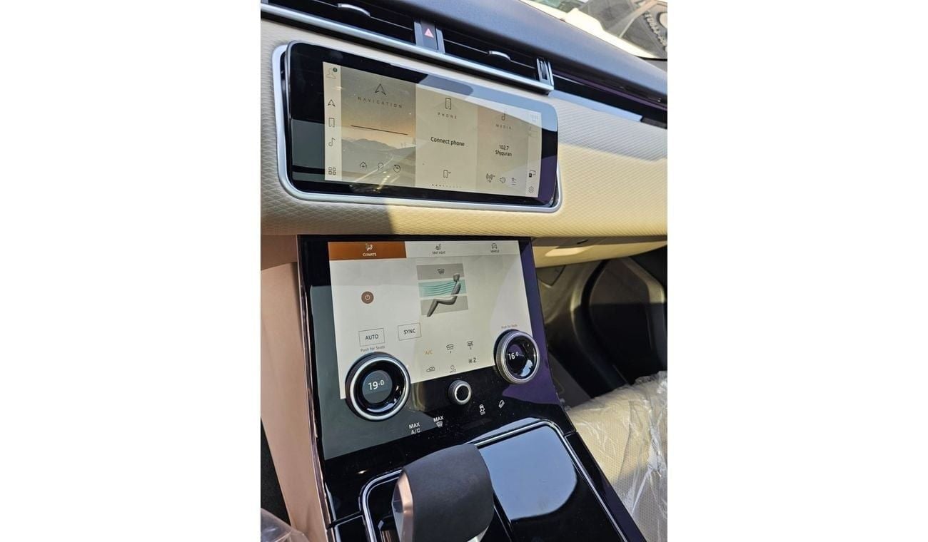 لاند روفر رينج روفر فيلار P250 R-Dynamic S 2.0L