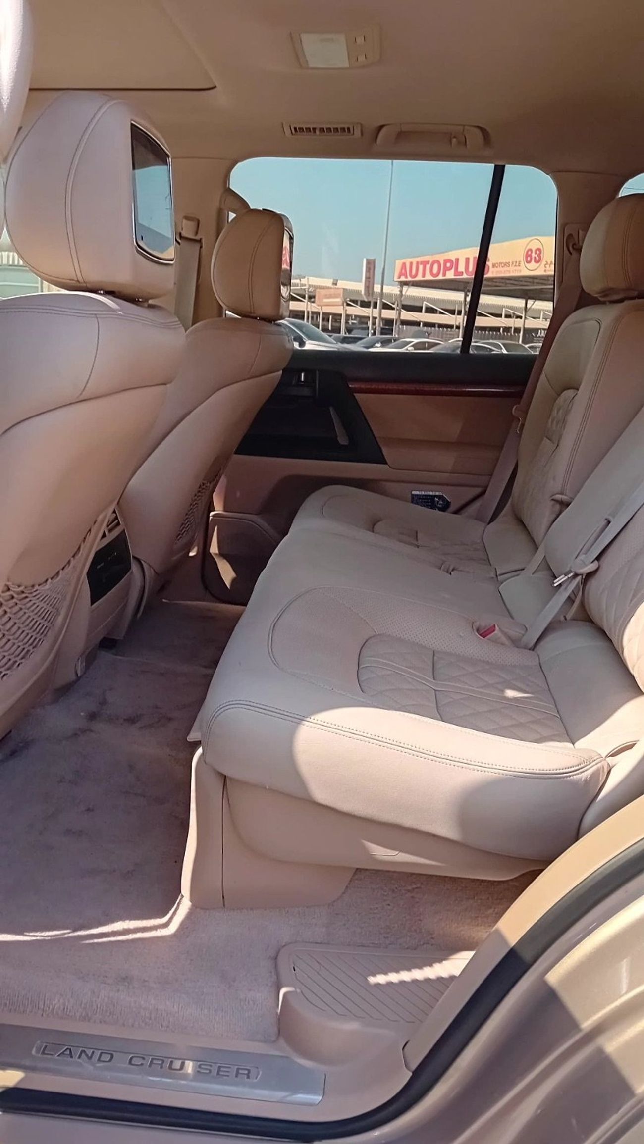 تويوتا لاند كروزر Std 4.0L 4WD