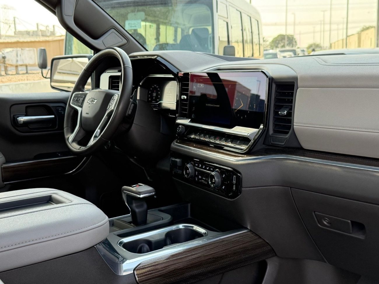 شيفروليه سيلفارادو 5.3 V8 Trail Boss