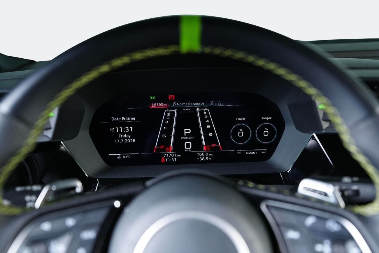 Audi RS3 STANDARD STD GCC-Exclusive Green Color-Full Leather Interior-Green Accents-Sports Exhaust