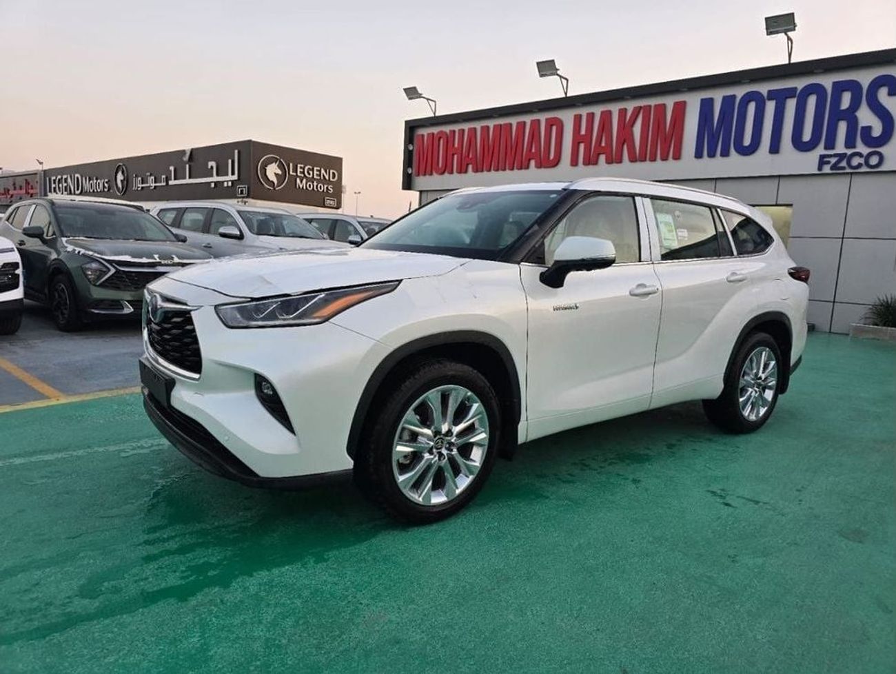 Toyota Highlander 2.5L Hybrid VXR (AWD)