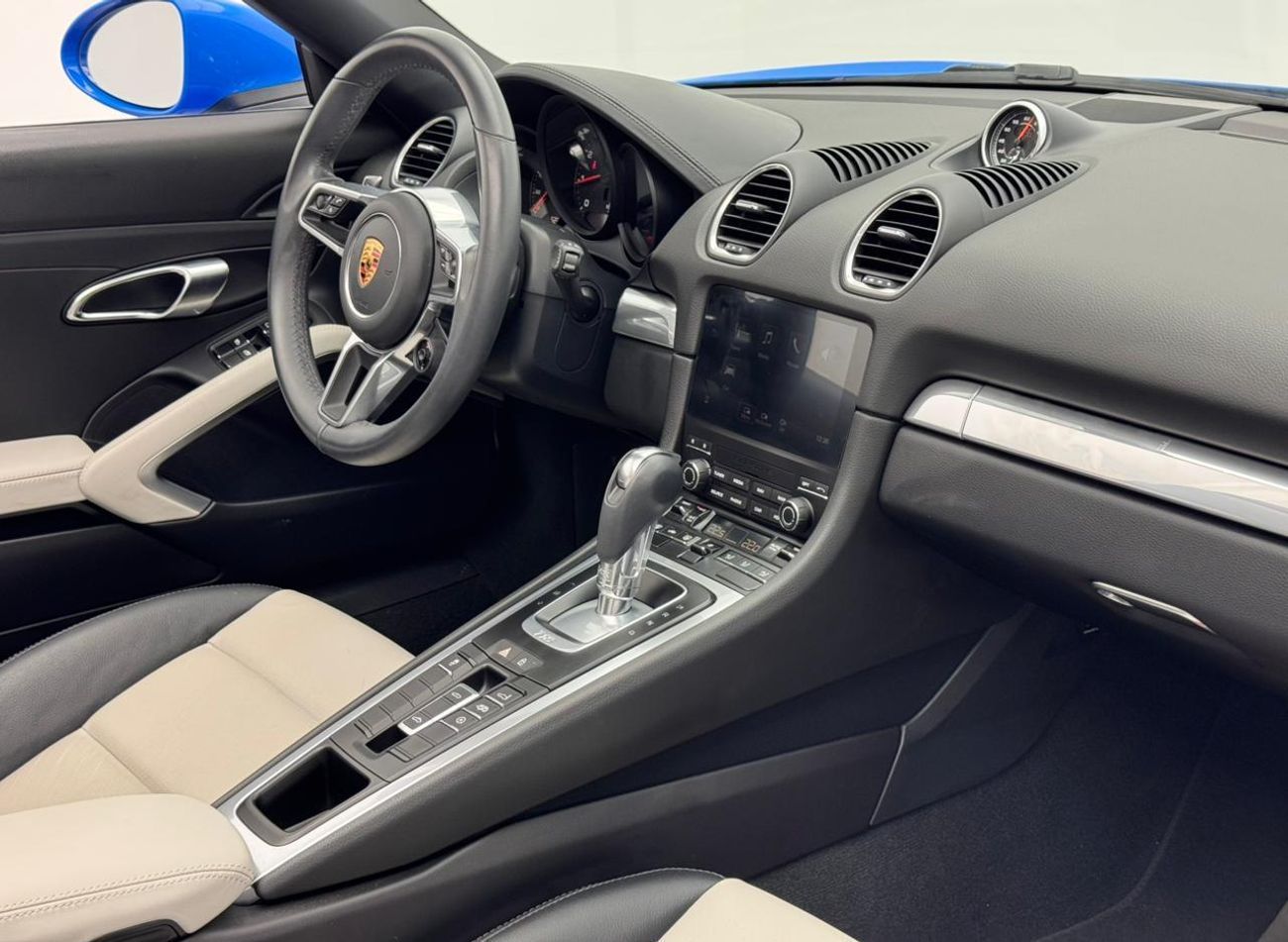 بورش بوكستر 718 Std 2.0L A/T 2024 Porsche 718 Boxster Convertible, June / 2026 Porsche Warranty, Excellent Condition