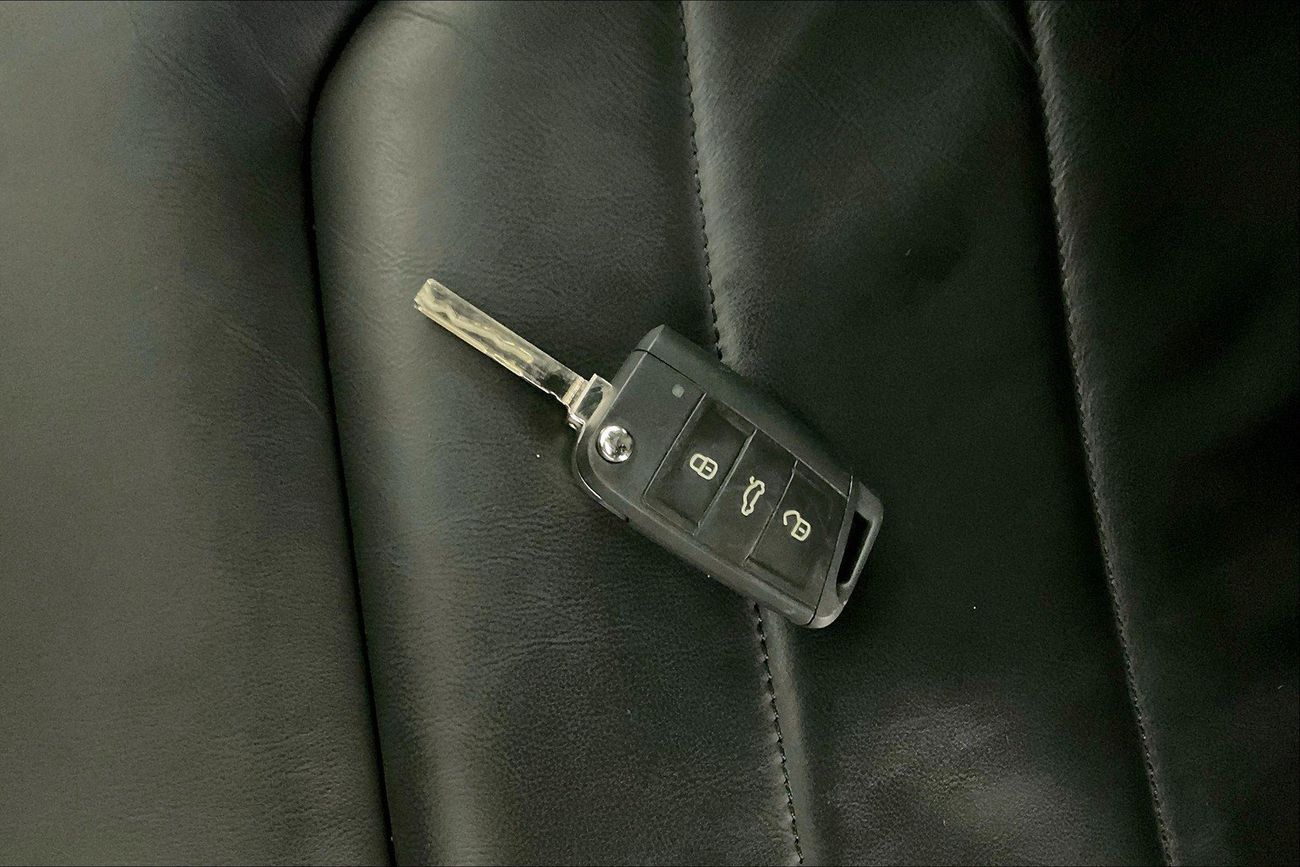 Volkswagen T ROC R-Line | Guaranteed Warranty | 0 Down Payment