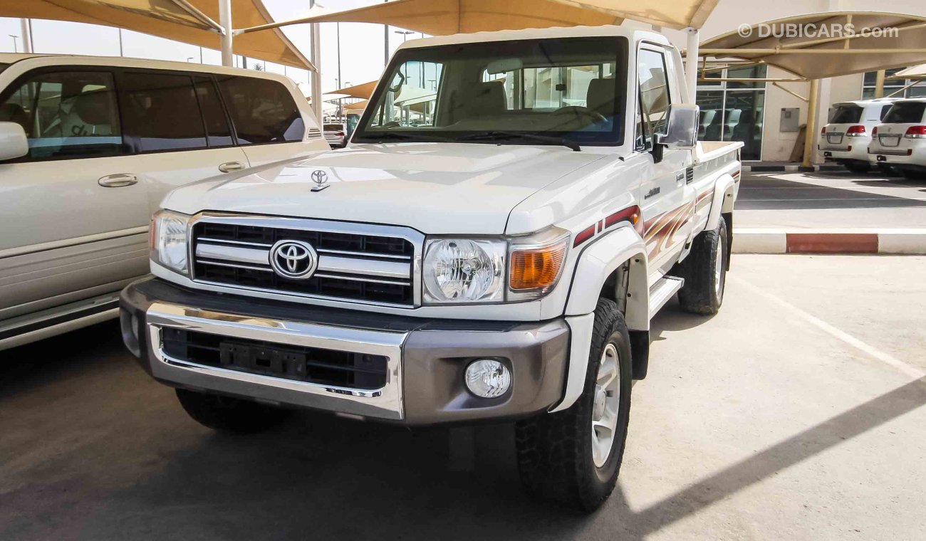 Toyota Land Cruiser Pick Up