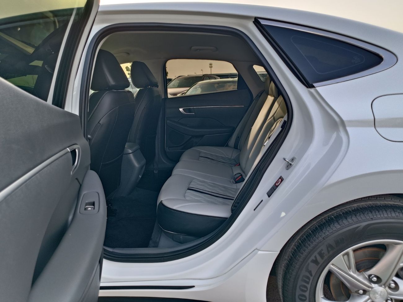 هيونداي سوناتا // 889 AED Monthly // LOW MILEAGE (LOT # 86671)