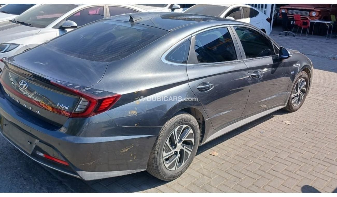 Used Hyundai Sonata Hybrid 2020 2020 for sale in Dubai - 675329
