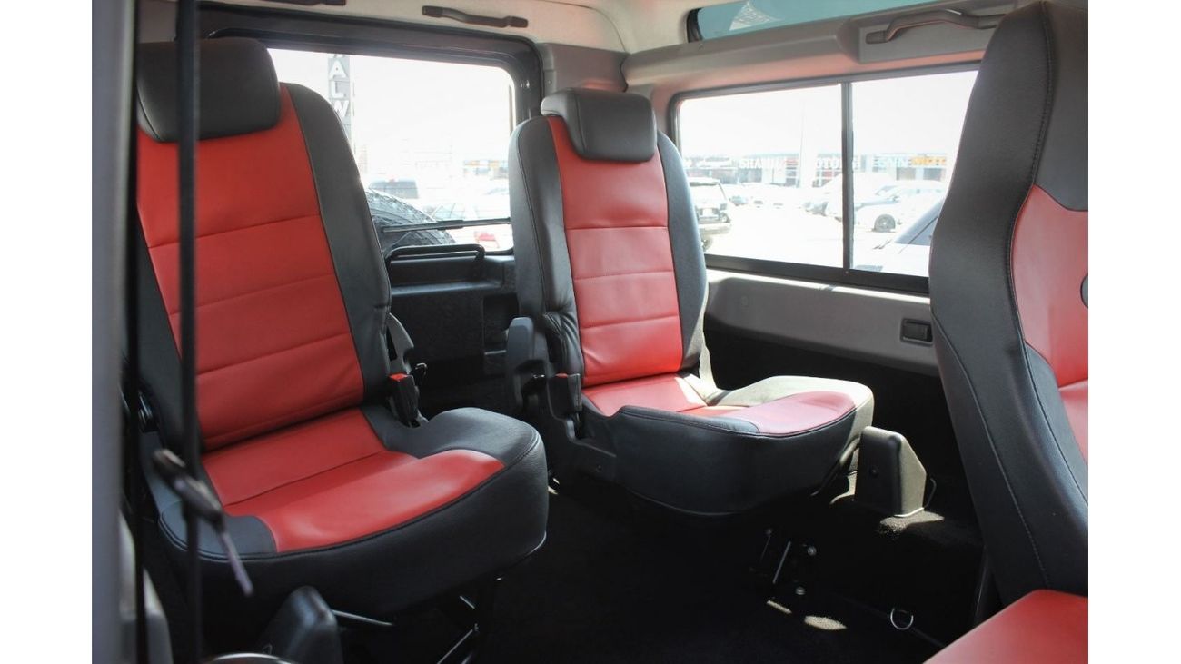 Land Rover Defender 90