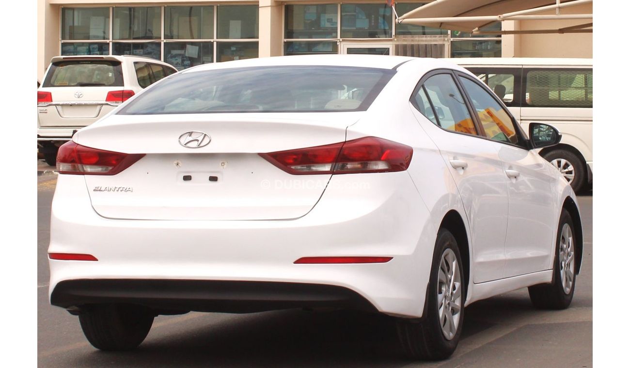 Hyundai Elantra GL Hyundai Elantra 2017 GCC, in excellent condition