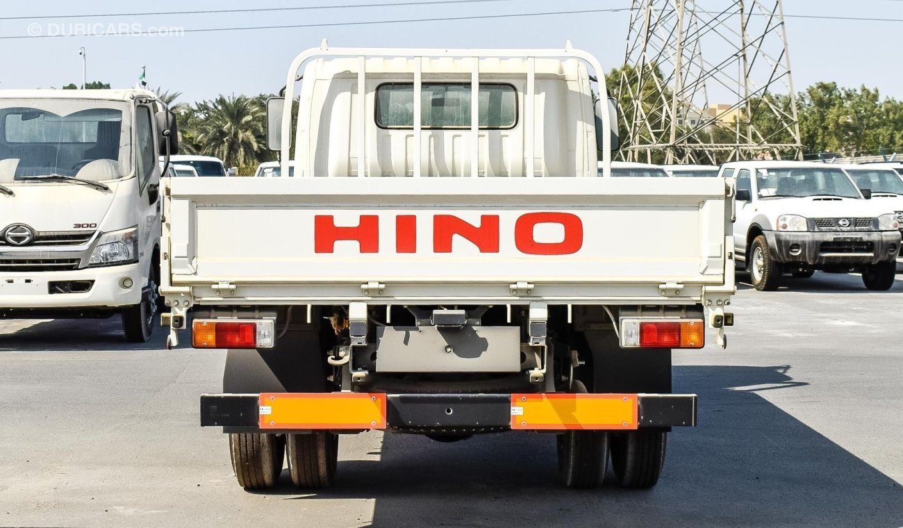 Hino 300 714 	CARGO 2020 WHITE COLOR 3 SEATS MANUAL TRANSMISSION TRUCK 4 CYLINDER DIESEL ONLY FOR EXPORT