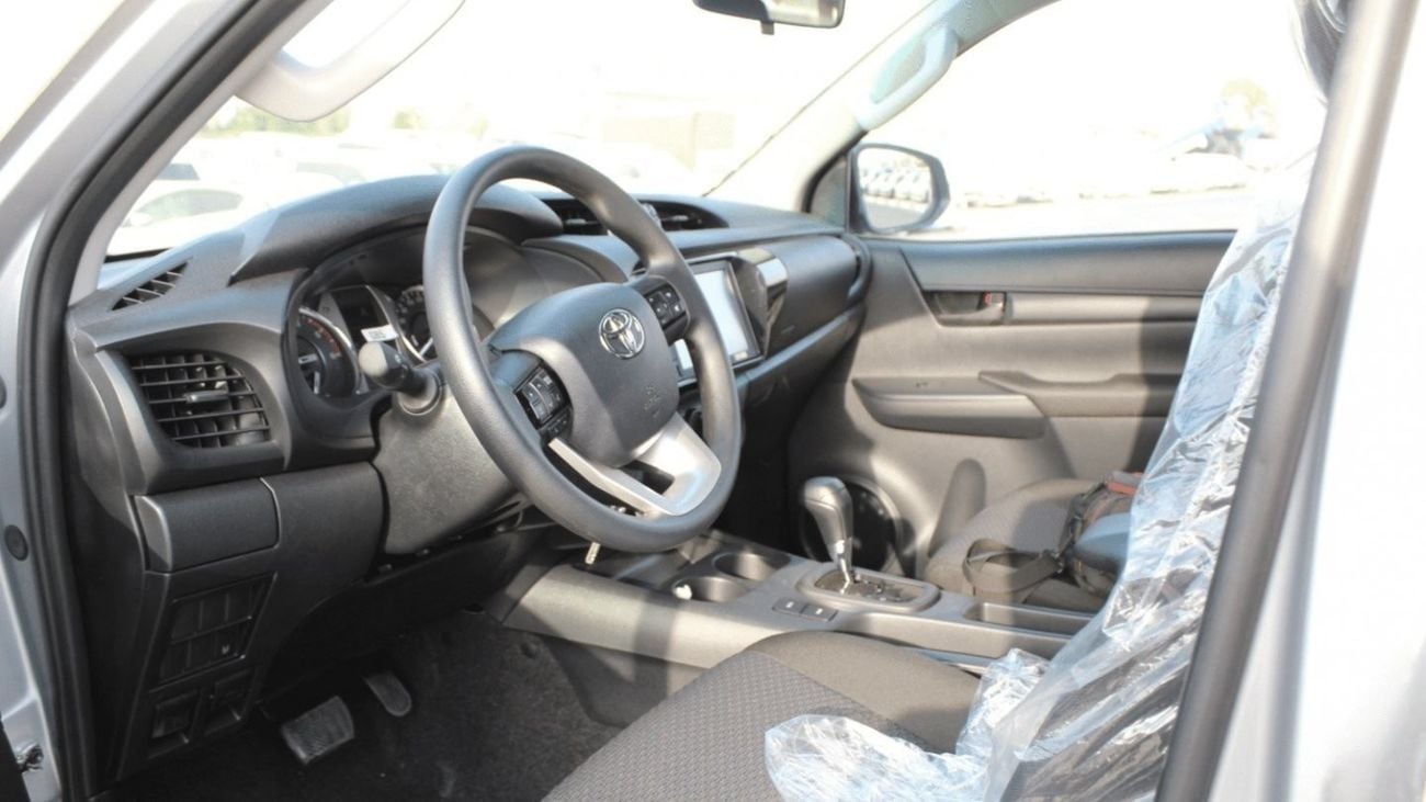 Toyota Hilux HILUX 2.4L  AT  DIESEL