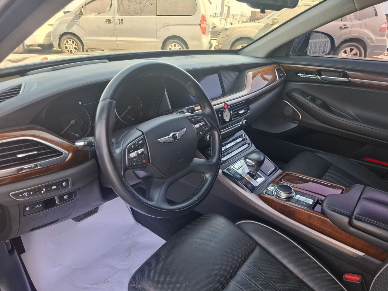 Genesis G90 Royal 5.0L (410 HP)