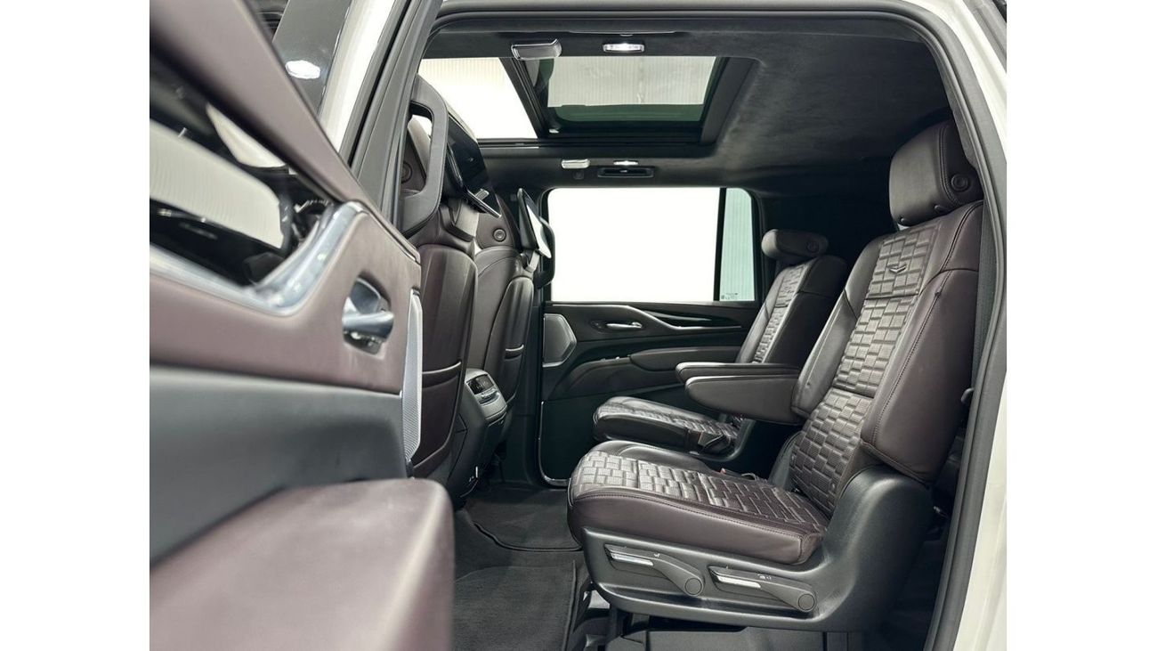 كاديلاك إسكالاد بلاتينوم بريميوم لاكجري 2022 Cadillac Escalade 600 Platinum, Feb 2028 Cadillac Warranty + Service Pa
