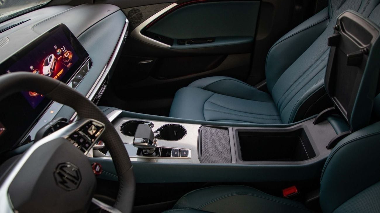 أم جي 7 1.5T DCT Elegance Sport Package with Rear Spoiler | 2025 | For Local Registration +10%