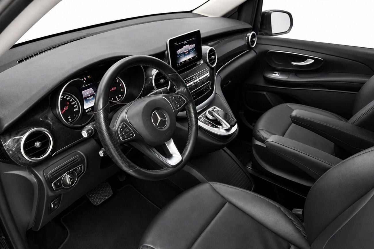 Mercedes Benz V 250 VKL Mercedes-Benz V250 2018 l Gargash l Premium Van l AED 1,852 P.M