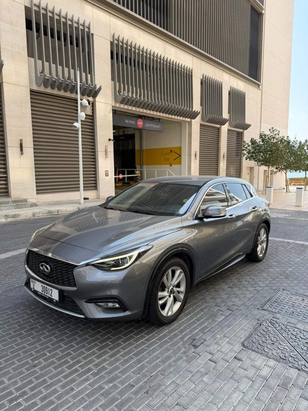 Infiniti Q30 Premium