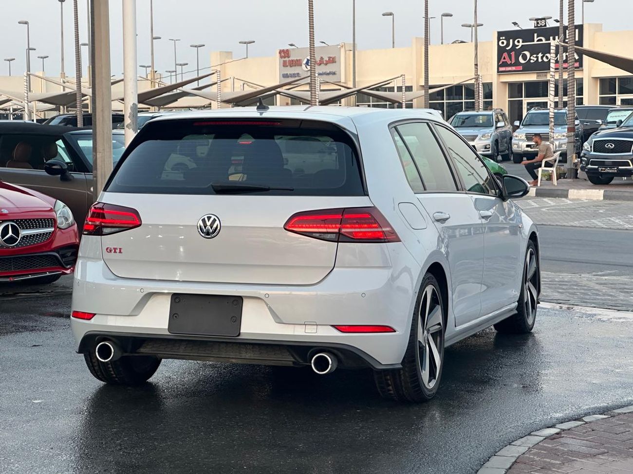 فولكس واجن جولف GTI Volkswagen Golf GTI_Gcc_2019_Excellent_Condition _Full option