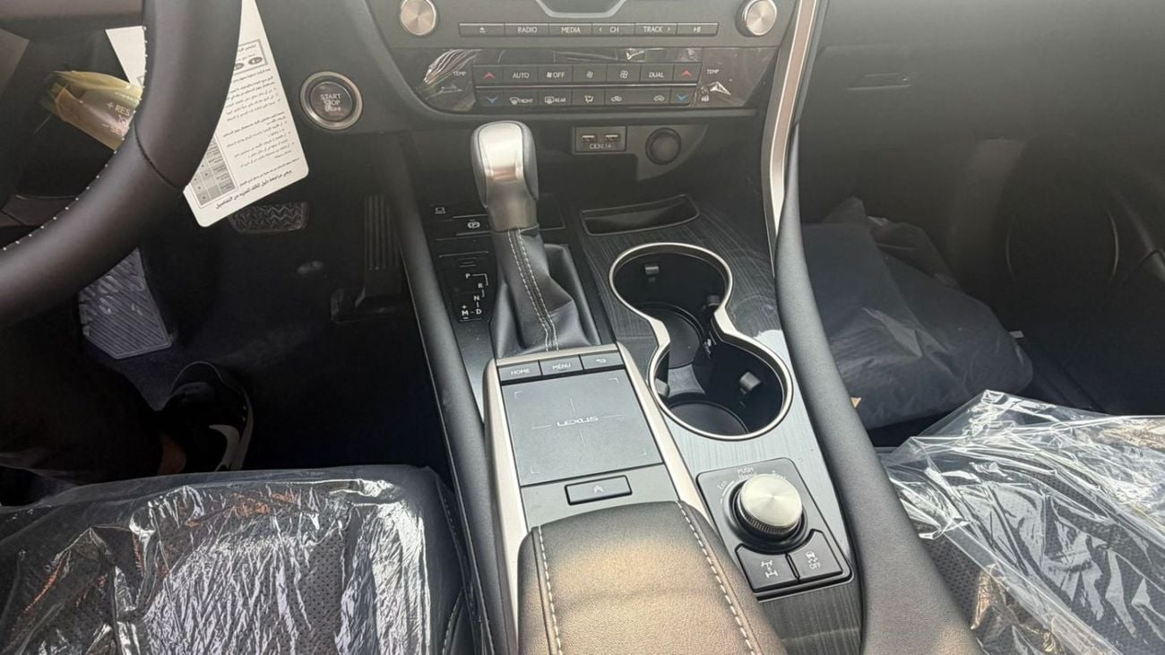 لكزس RX 350 3.5L PETROL V6 AUTOMATIC TRANSMISSION ( FOR RE-EXPORT ONLY )