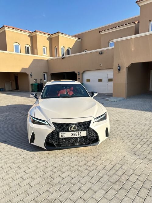 Lexus IS300