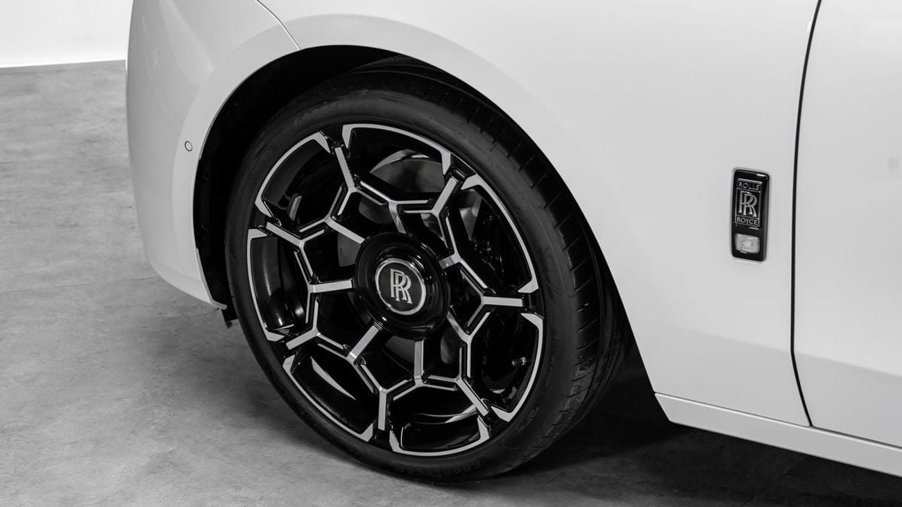 رولز رويس جوست Black Badge - 2026 - GCC - Under Warranty and Service Contract