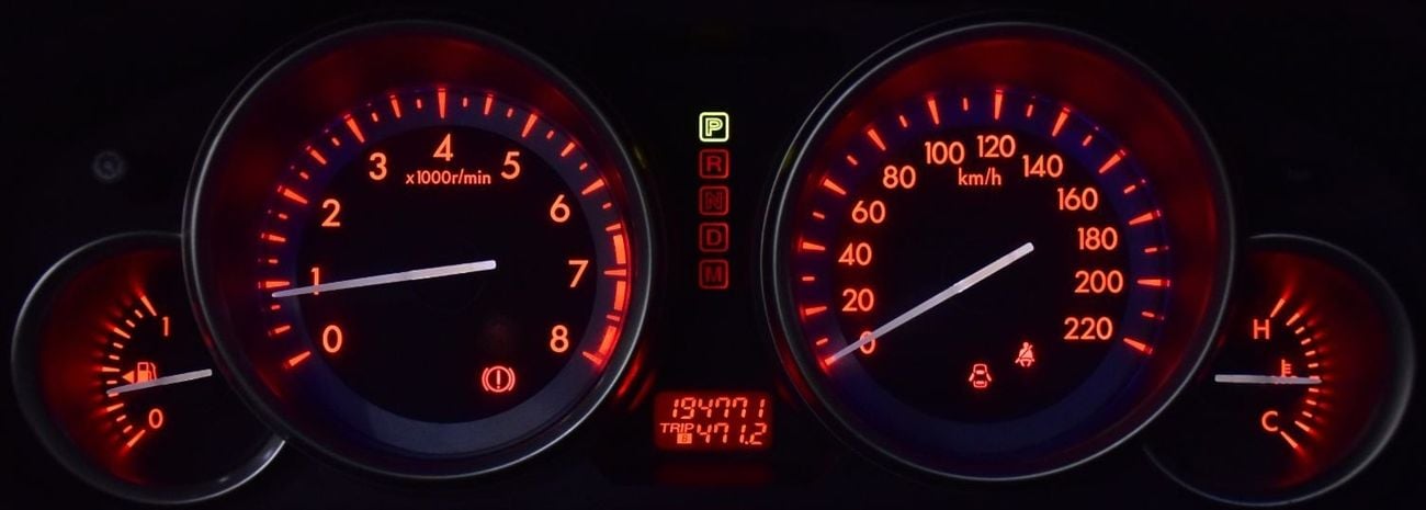 Mazda CX9 EXCELLENT DEAL for our Mazda CX-9 ( 2010 Model ) in Grey Color GCC Specs