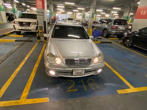 مرسيدس بنز 240 c240