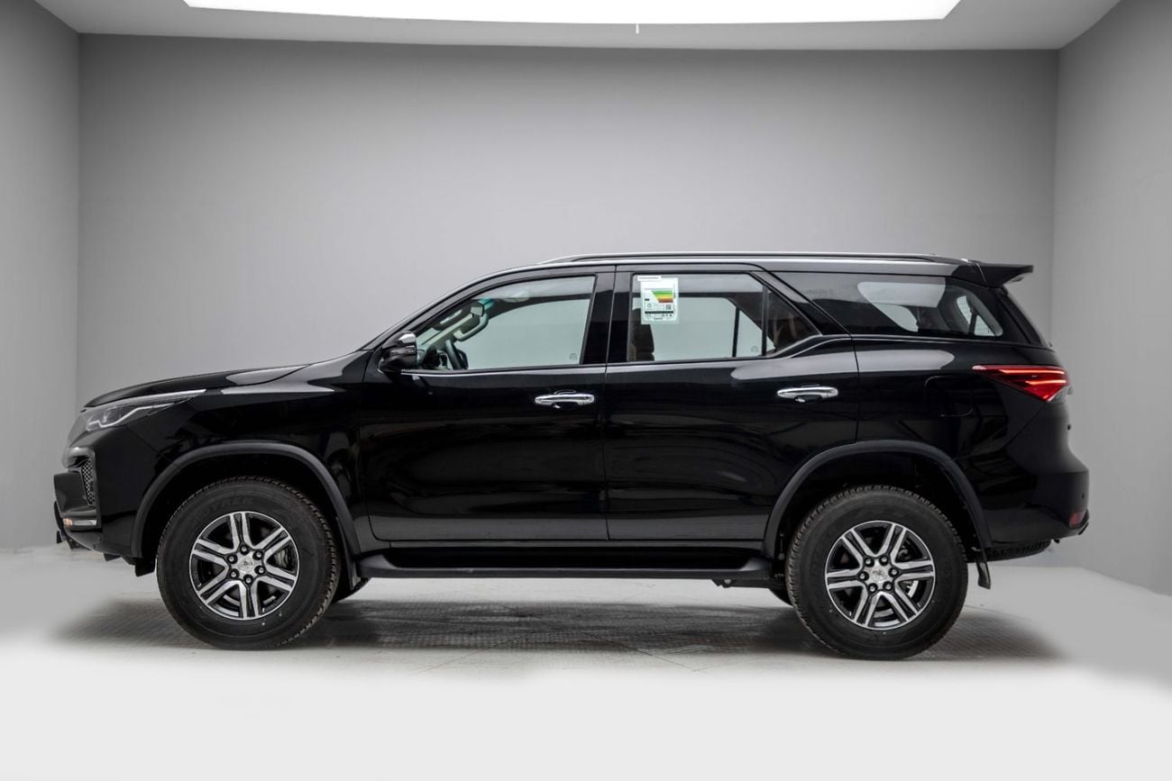 تويوتا فورتونر EXR 2.7L - Attitude Black Inside Chamois | Export Only