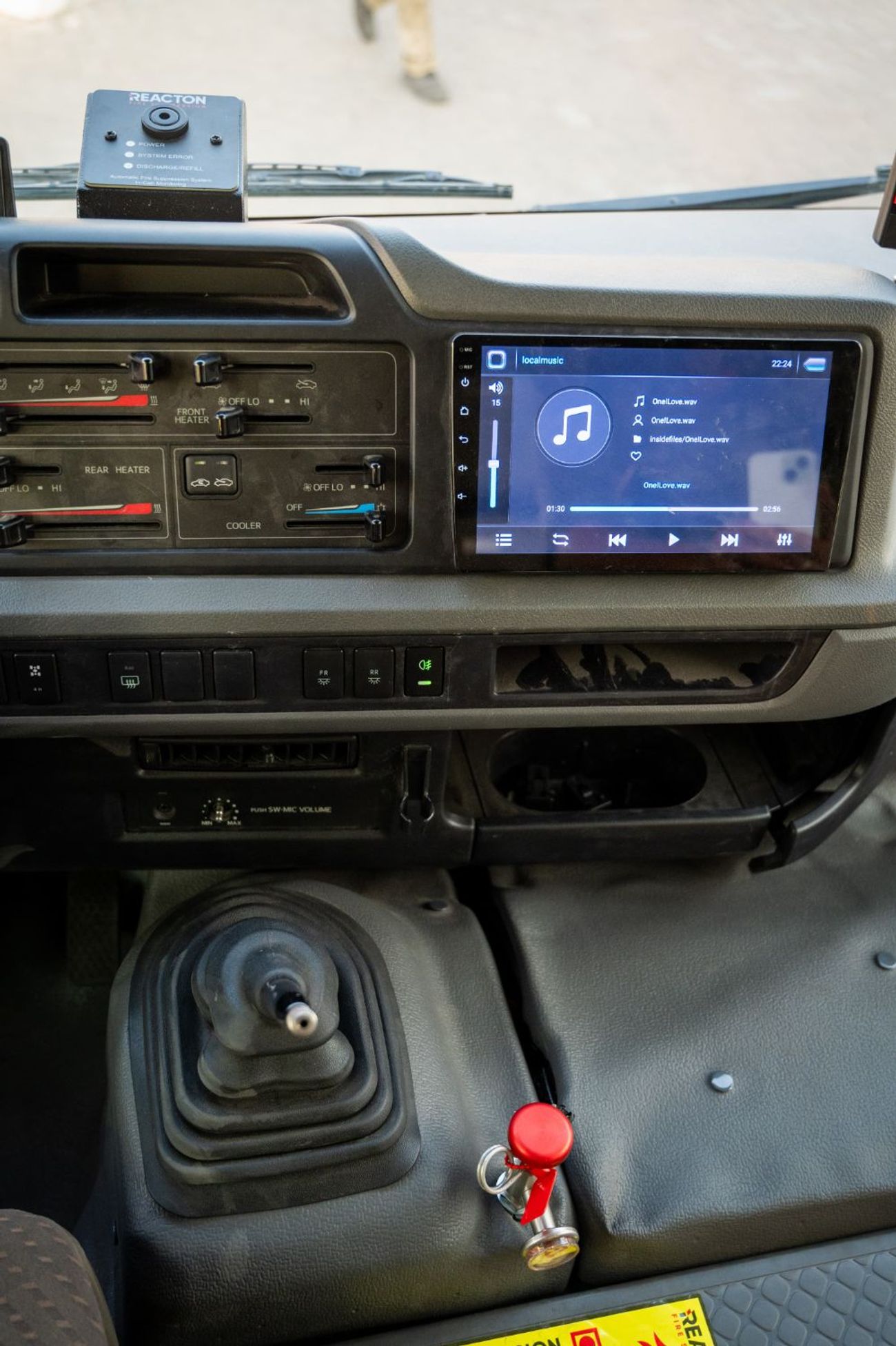 تويوتا كوستر 4.2 DSL MANUAL BUS 30 SEATS | 4x4