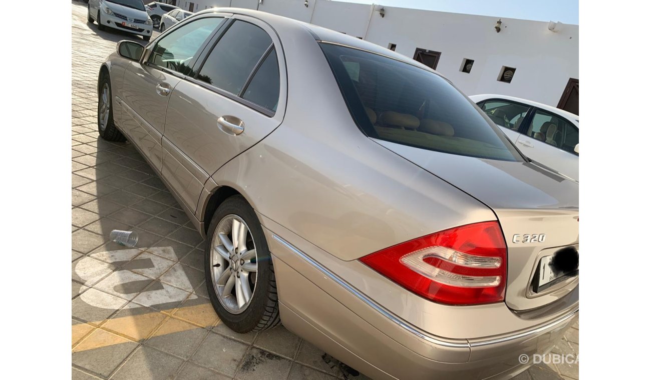 مرسيدس بنز C 320 Elegance