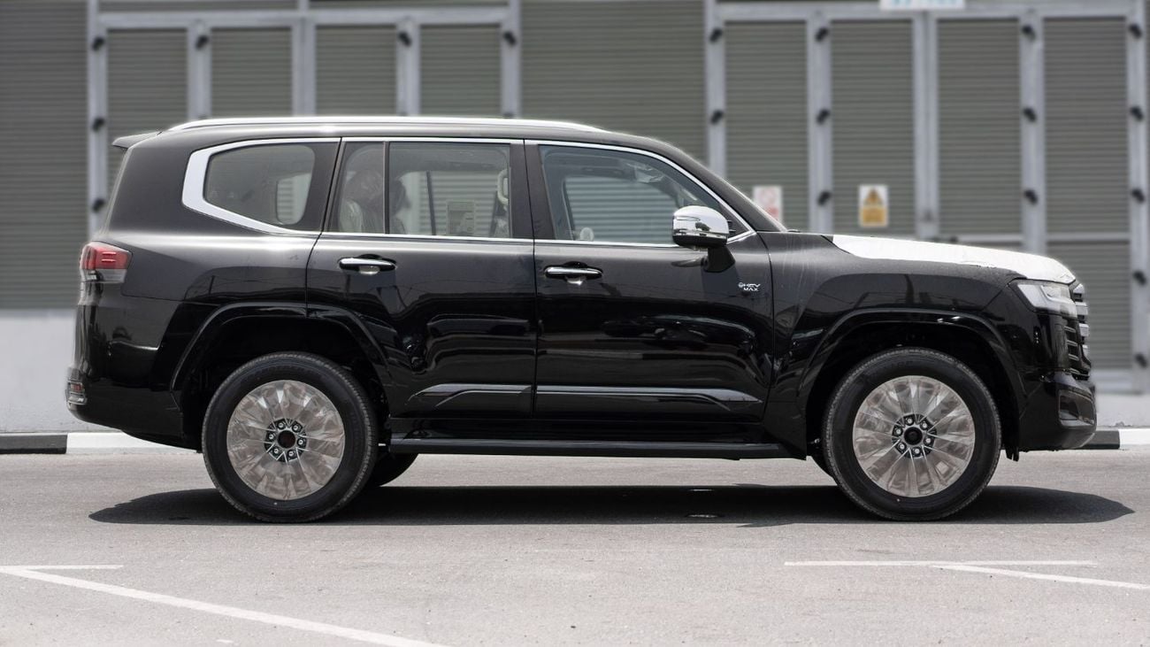 تويوتا لاند كروزر 2026 Toyota Land Cruiser 300 VXR 3.5L AT Hybrid (Black-Beige)