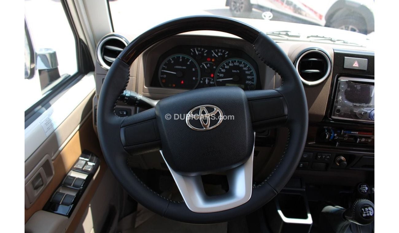 Toyota Land Cruiser 70 LHD - TOYOTA LAND CRUISER  76 4.5L V8 DIESEL 4WD LX MT - FO - W/ WINCH DIFF