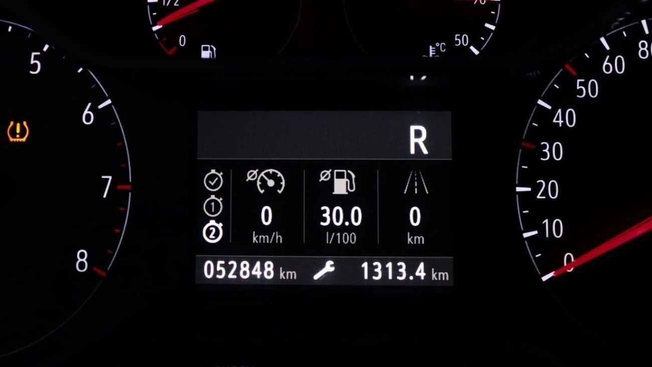 Opel Crossland X Opel Crossland 2022 GCC 1.2 CC in excellent condition without accidents