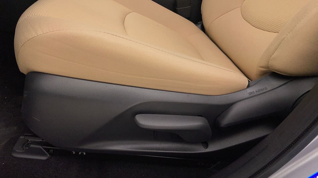 تويوتا راف ٤ EX 2.5 | بدون دفعة مقدمة | اختبار القيادة في المنزل