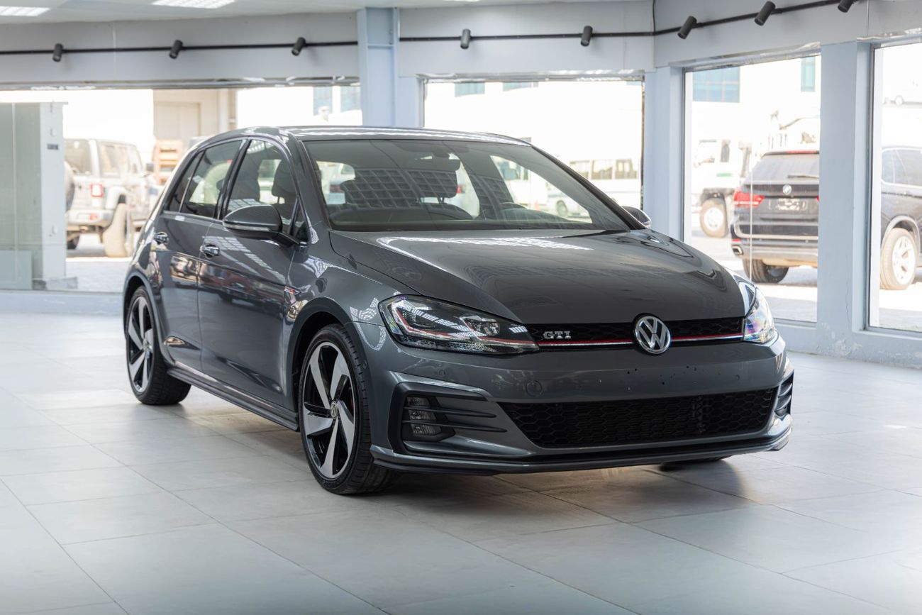 Volkswagen Golf GTI Sport 2.0T