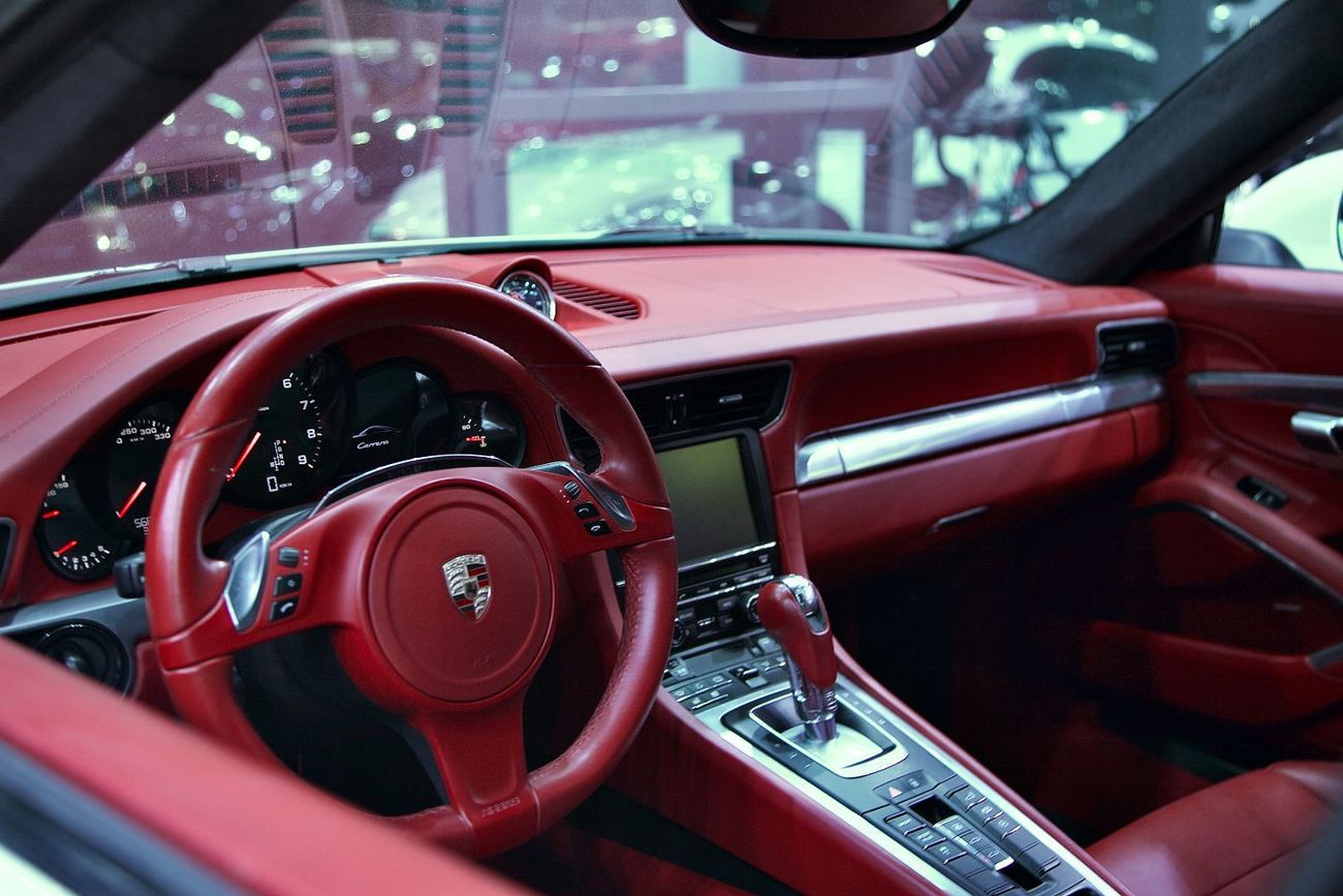 Porsche 911 Carrera 3.4L Coupe