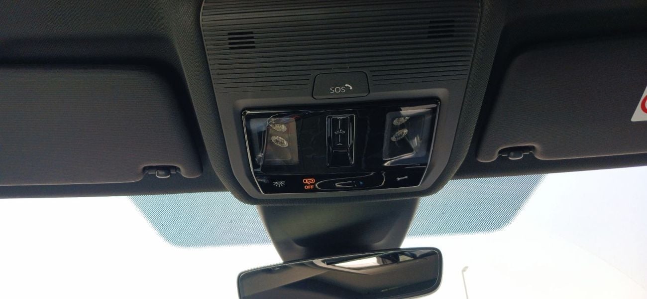 Volkswagen Golf Volkswagen Golf R-Line 1.5L Petrol 2025YM