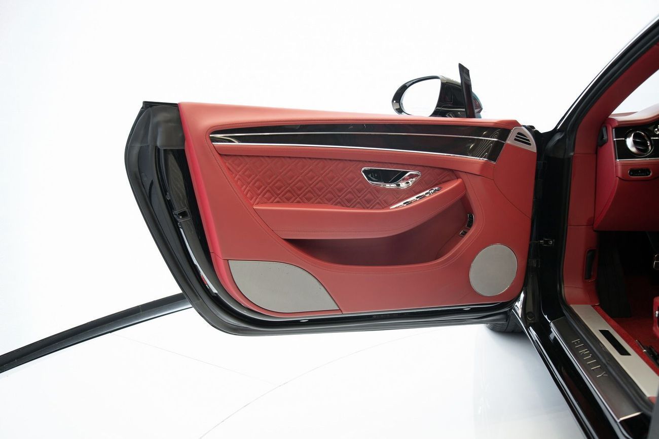 Bentley Continental GT 6.0L W12 (626 HP)