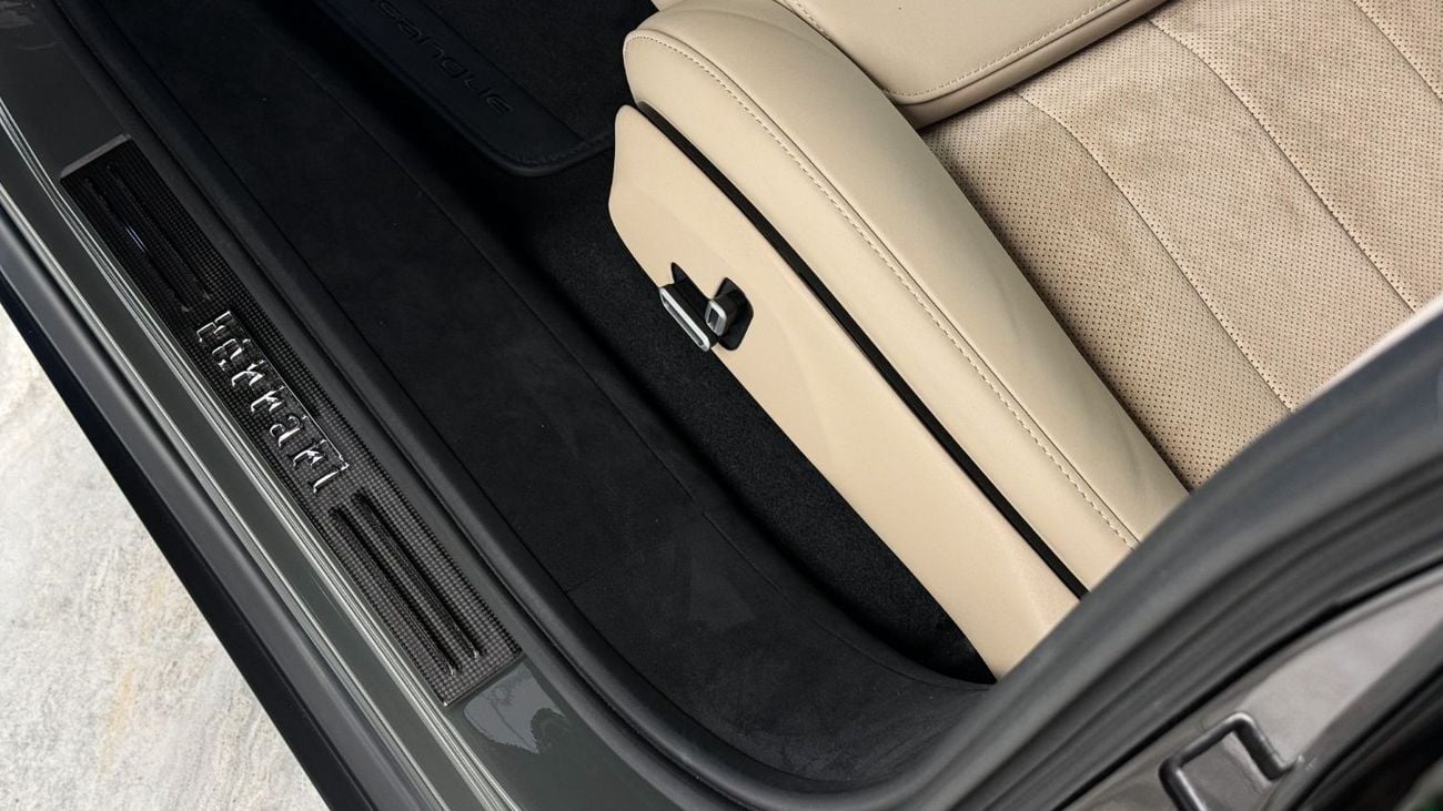 Ferrari Purosangue Ferrari Purosangue 2025 - V12 - Grigio Silverstone