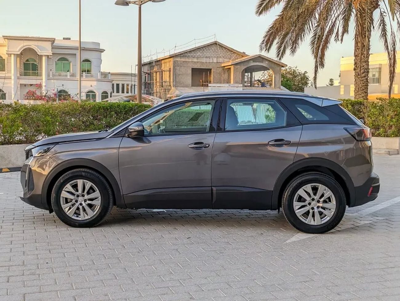 بيجو 3008 ACTIVE GCC 1.6L ORIGINAL PAINT ACCIDENT FREE IN EXCELLENT CONDITION