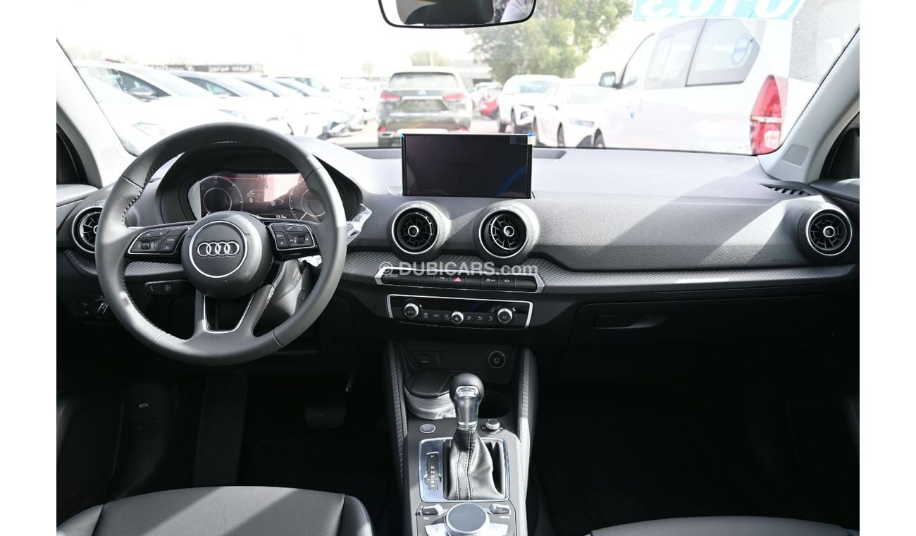 Audi Q2 Audi Q2L 30 e-tron, FWD, SUV, 4 Doors, Electric Engine, Leather seats, Sunroof, Rear Camera, 17 inch