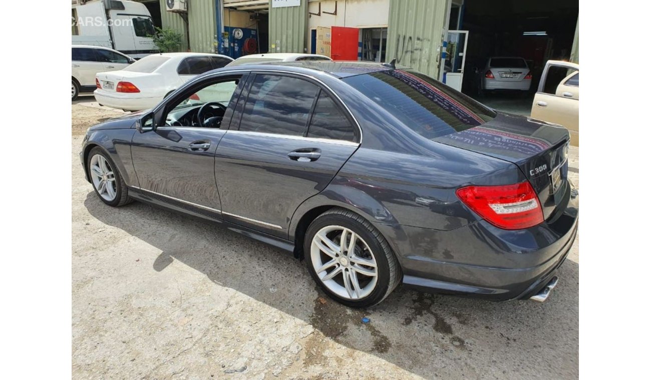 Mercedes-Benz C 300 Reduced Price from AED 40,000 For urgent SALE