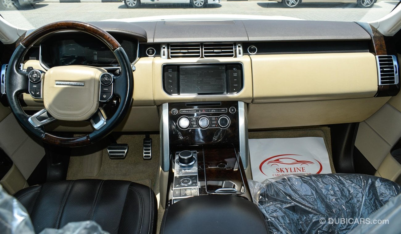 Land Rover Range Rover Vogue SE Supercharged 2015 خليجي فل أوبشن بدون حوادث