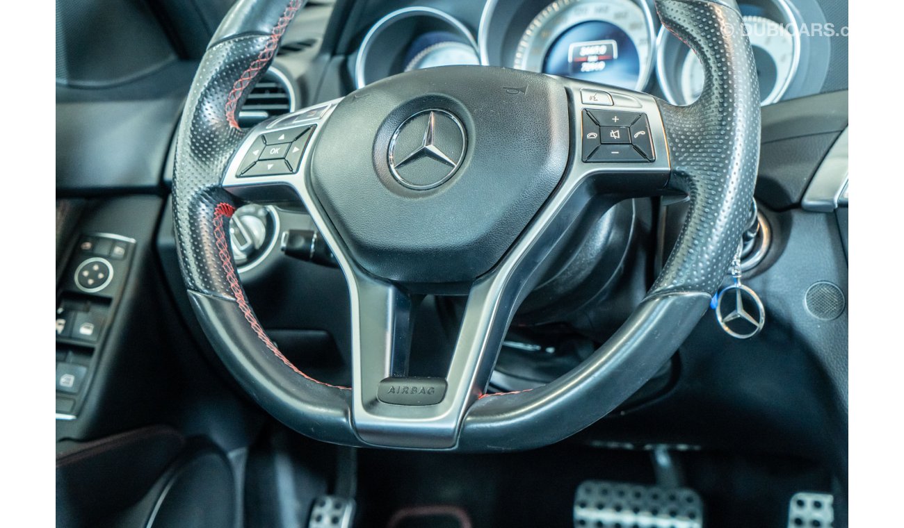 Mercedes-Benz C 200 2014 Mercedes C200 AMG Plus / Full-Service History