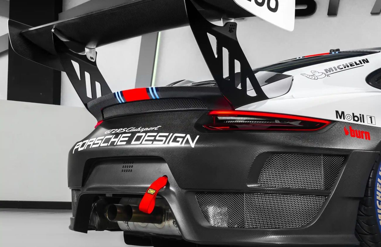 Porsche 911 3.8L F-6 Twin-Turbocharged Engine