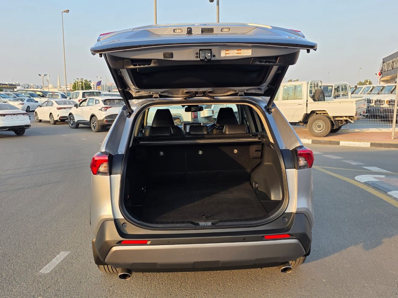 تويوتا راف ٤ petrol 2.0 liter full option right hand drive only for export available