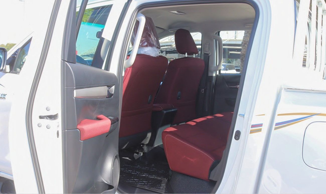 Toyota Hilux GLX TOYOTA HILUX SR5 2.7 M/T 4*4 2026