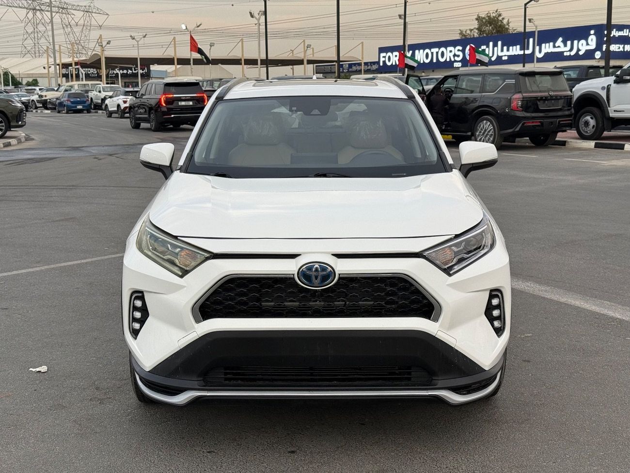 تويوتا راف ٤ XLE 2.5L