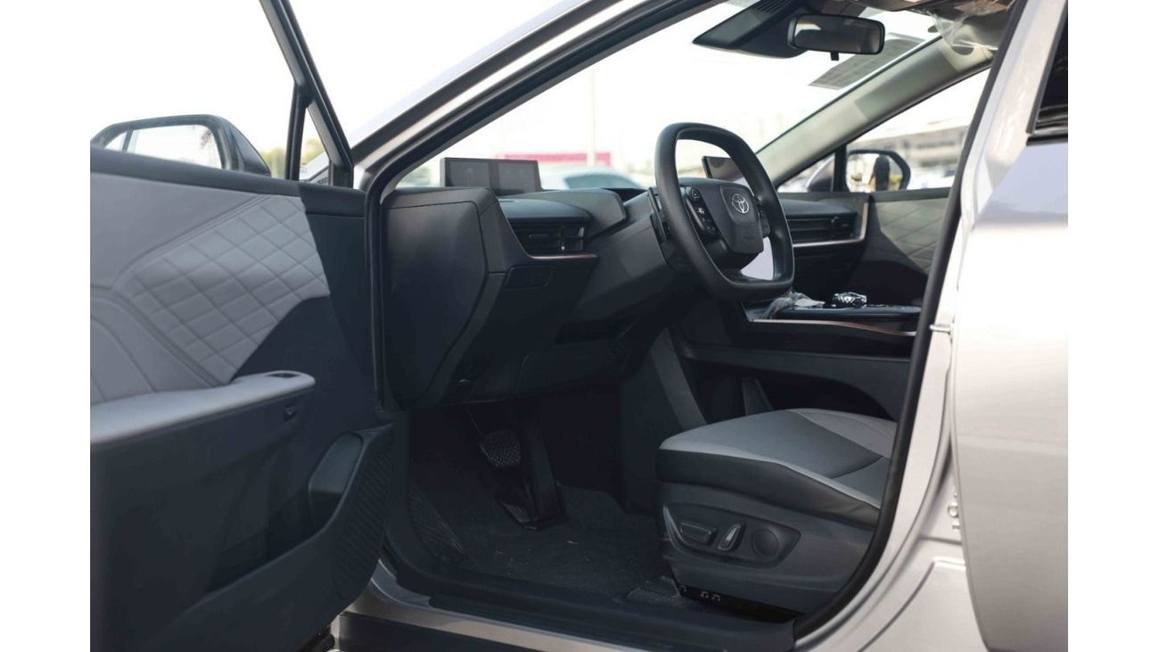 تويوتا bZ3 تويوتا bZ3 Elite Pro 517 موديل 2024 - فضي من الداخل رمادي | للتصدير فقط